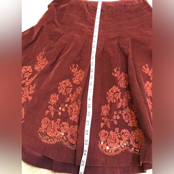 M🌷Vintage Promod Burgundy Corduroy Midi Embroidered Sequins Skirt - Picture 6 of 12